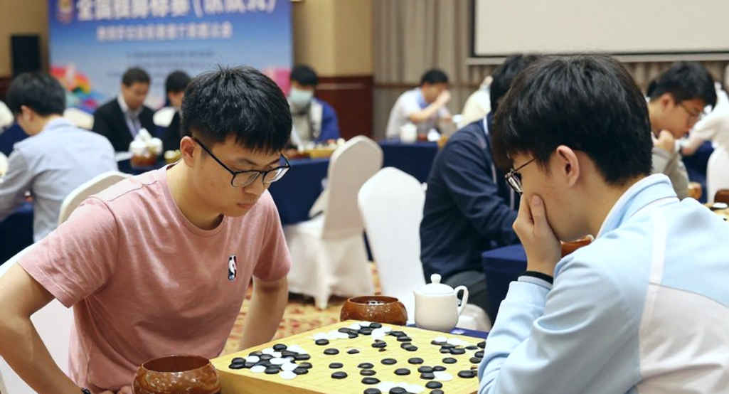 प्राग 2026 और ChessBase Magazine #225: 27 मिनिएचर वो हार दर्ज करते हैं जिन्हें स्कोरबोर्ड कभी नहीं गिनता